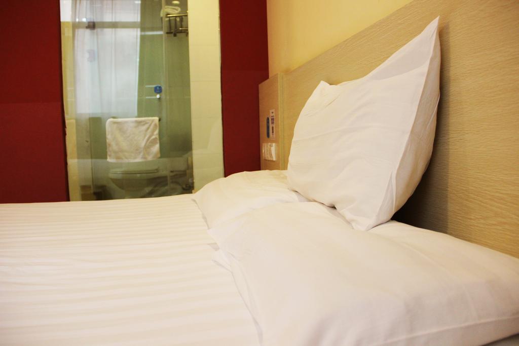 Hanting Hotel Chongqing North Railway Station Rum bild